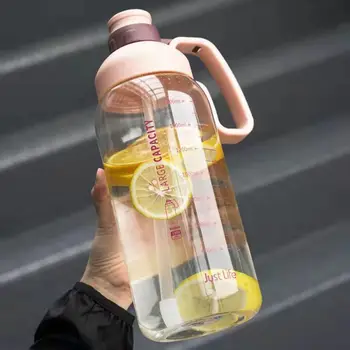 1800ml קיבולת גדולה בקבוק מים עם קש, קנה מידה נייד BPA Free פלסטיק רחב הפה חיצונית בקבוק משקה עבור נסיעות