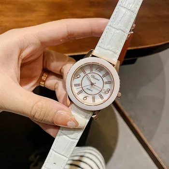 2023 אופנה קטן פשוט שעון היד העליונה מותג יוקרה לנשים שעוני קוורץ קריסטל גבירותיי שעון מעצב שעון נשים