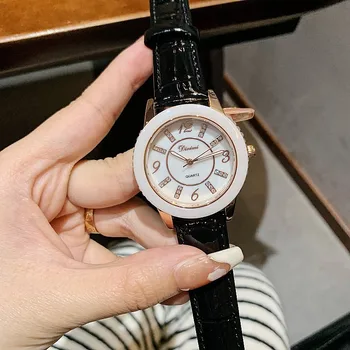 2023 אופנה קטן פשוט שעון היד העליונה מותג יוקרה לנשים שעוני קוורץ קריסטל גבירותיי שעון מעצב שעון נשים
