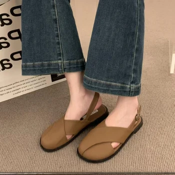 האישה הקיץ 2023 סנדלים שטוח התחתונה, עיצוב אופנה עגול הבוהן נעליים מזדמנים חיצונית טיולים ועבודה Baotou רך התחתונה סנדלים