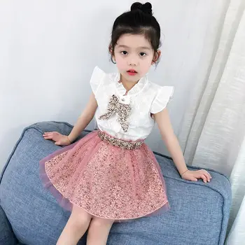 הבחורה בגדים 2023 קיץ חדש ללא שרוולים חליפת חצאית הגירסה הקוריאנית אופנה Bowknot פרחוני מתוק ומקסים שני חלקים סט בגדים