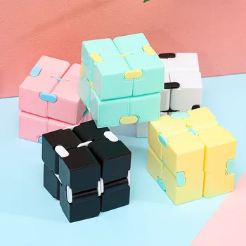 היפוך הכיס הקובייה של רוביק יצירתי האצבע הלחץ מגוון אינסופי של רוביק פאזל צעצוע מתנה צבע אקראי