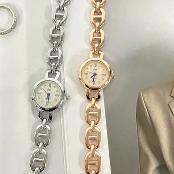 קטן שעון נשים קוורץ שעונים זהב רסיס מתכת הלהקה גבירותיי אופנה נשי צמיד Orologio יהלום מיני שעון יד המקרה.